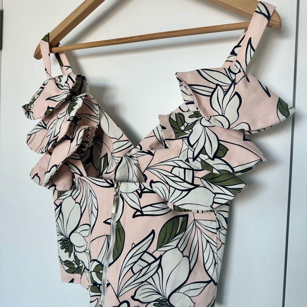 Floral Ruffle Strap Tank Top - Picture 4 of 6